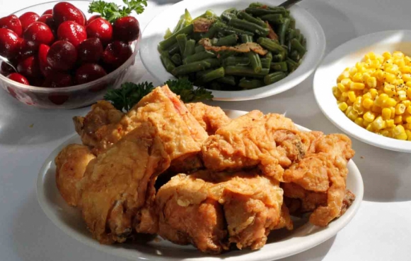 Hollyhock Hill's signature dish...fried chicken.