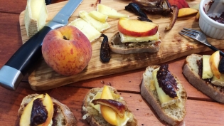 Fig, Peach and Cheese Crostinis